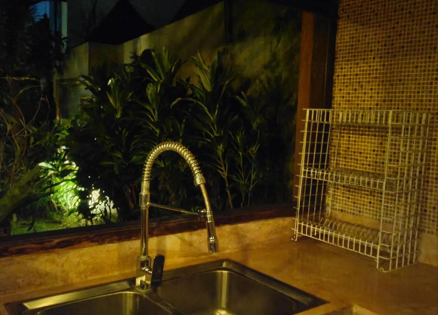 فيلة Rumah Pakir 2 أوبود إندونيسيا